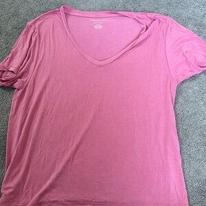 Pink flowy American eagle shirt